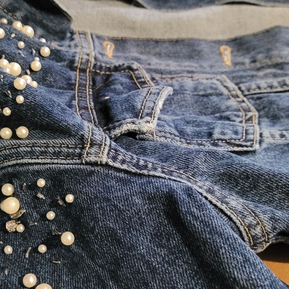 Jean jacket - Picture 8 of 12